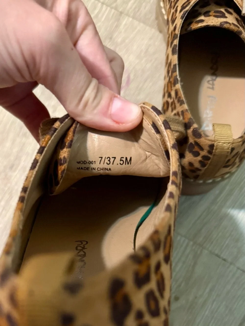 Dirty Laundry Animal Leopard Print Chunky Platform Lace up Shoes Size 7